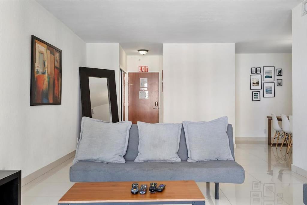 Beachfront 2 Bedroom At Tides Hollywood 8Th Floor Exterior foto